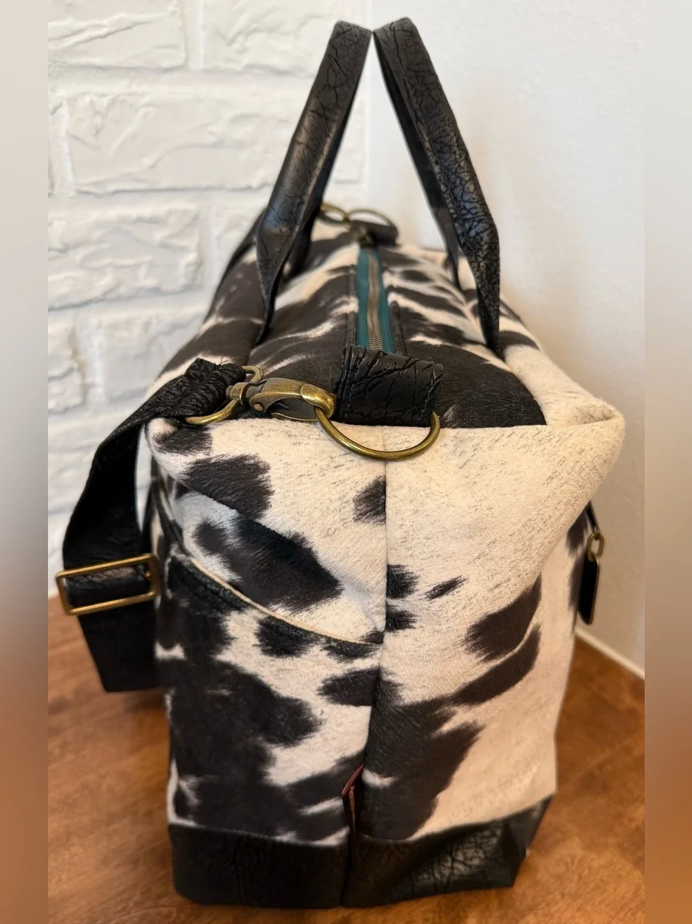 Rebekah Scott Designs Poppi Pro Black Cowhide Bag Like New